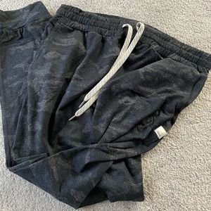 Vuori - Joggers, Medium